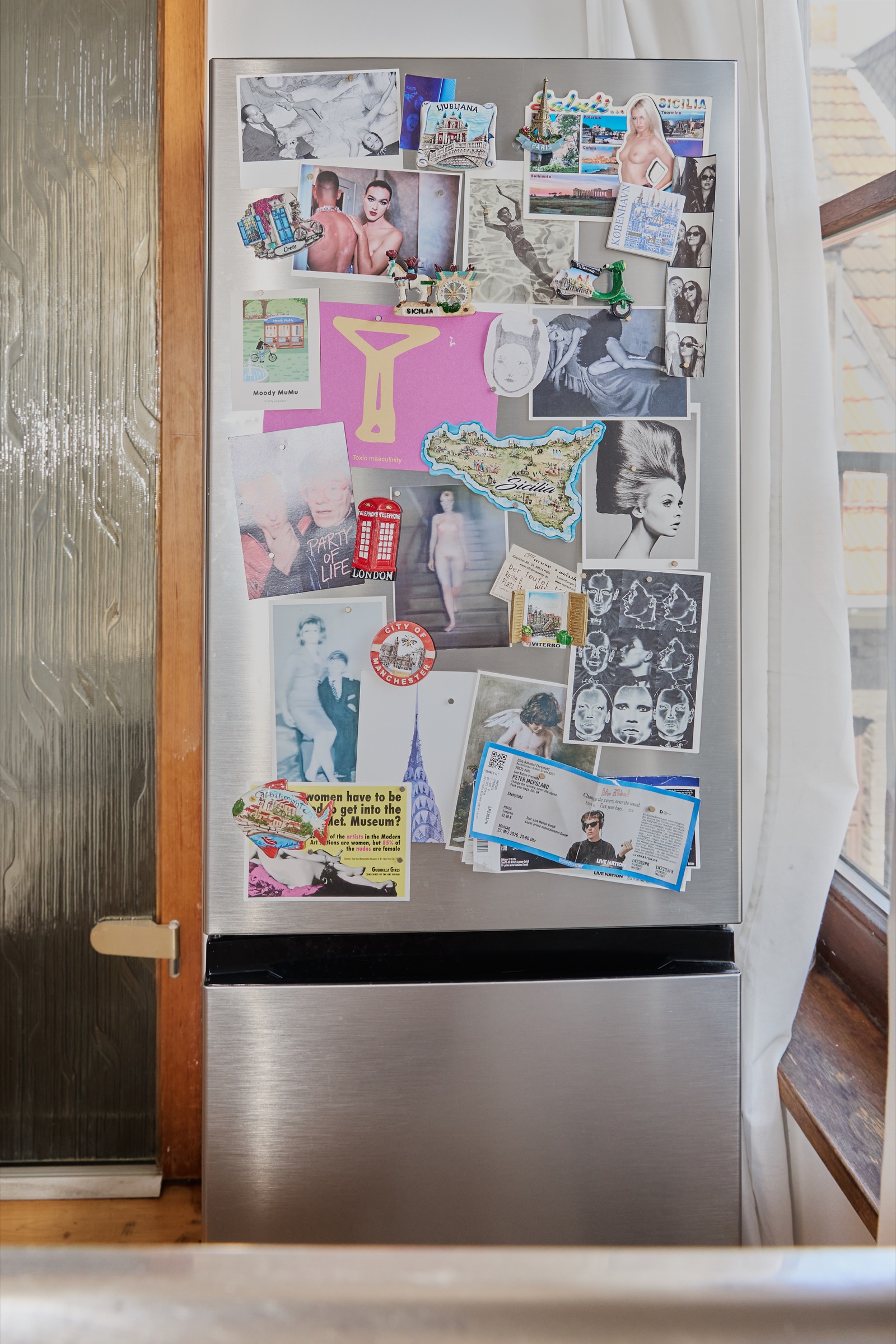 Rooms That Know Us, Fotografie 3